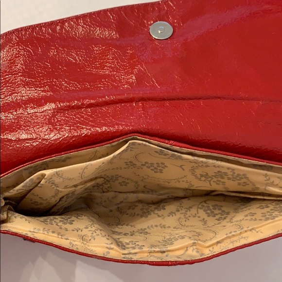 Beautiful Red Hand Bag - Picture 3 of 3